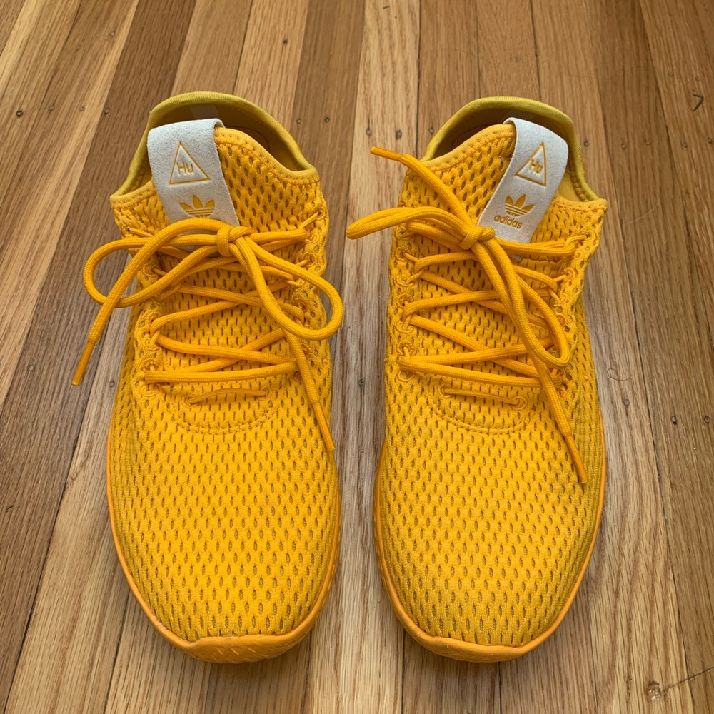 2017 Pharrell x Tennis Hu 'Solid Gold' adidas.